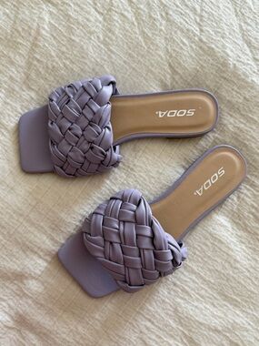 Soda Braided Slide Sandals in Lavender